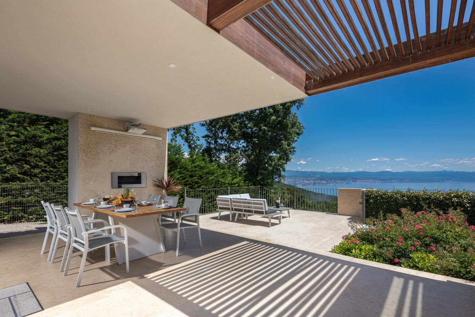 Villa Altavista - Seaview & Relax With Heated Pool & Minigolf โอปาติยา ภายนอก รูปภาพ