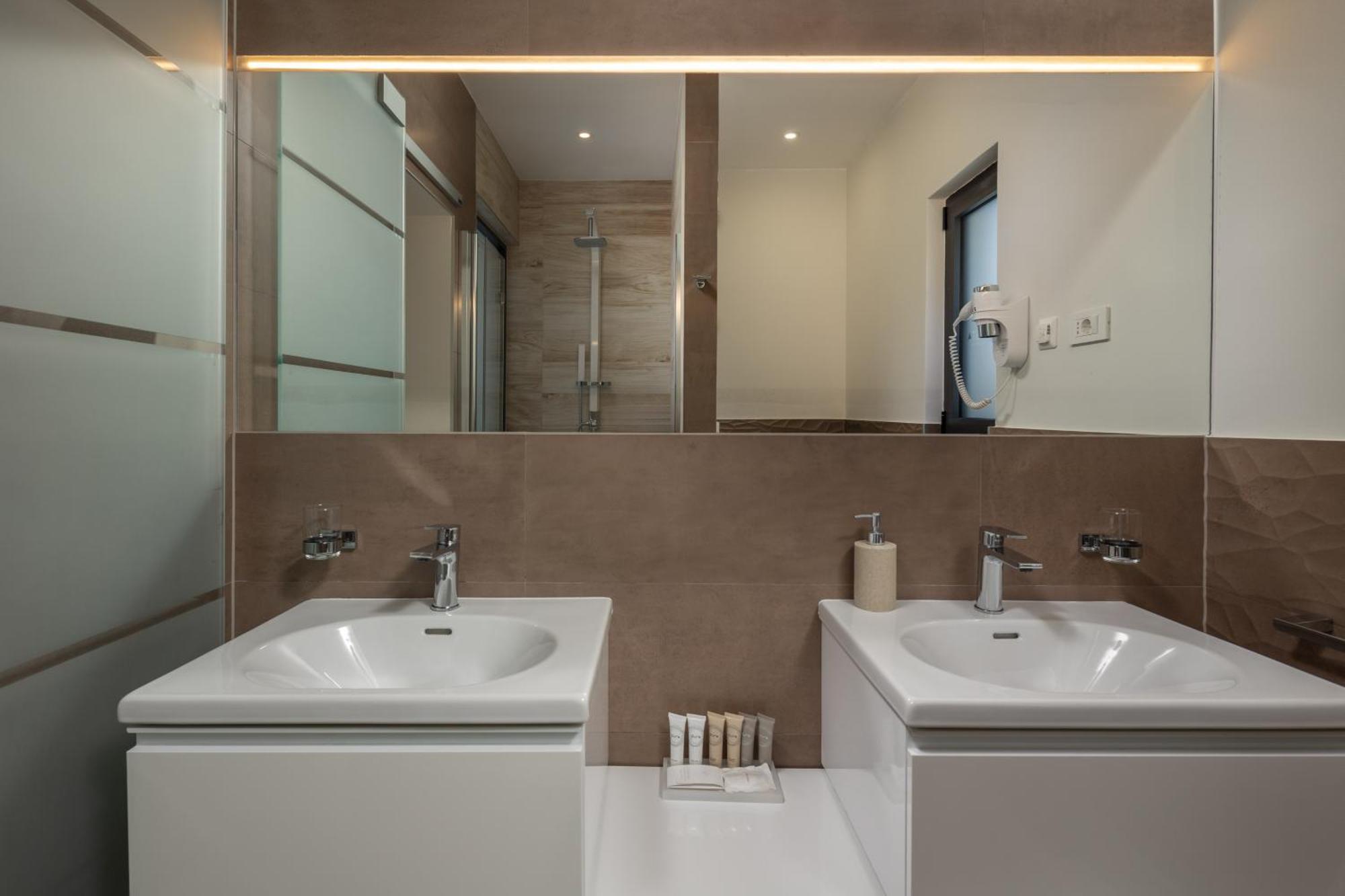 Villa Altavista - Seaview & Relax With Heated Pool & Minigolf โอปาติยา ภายนอก รูปภาพ