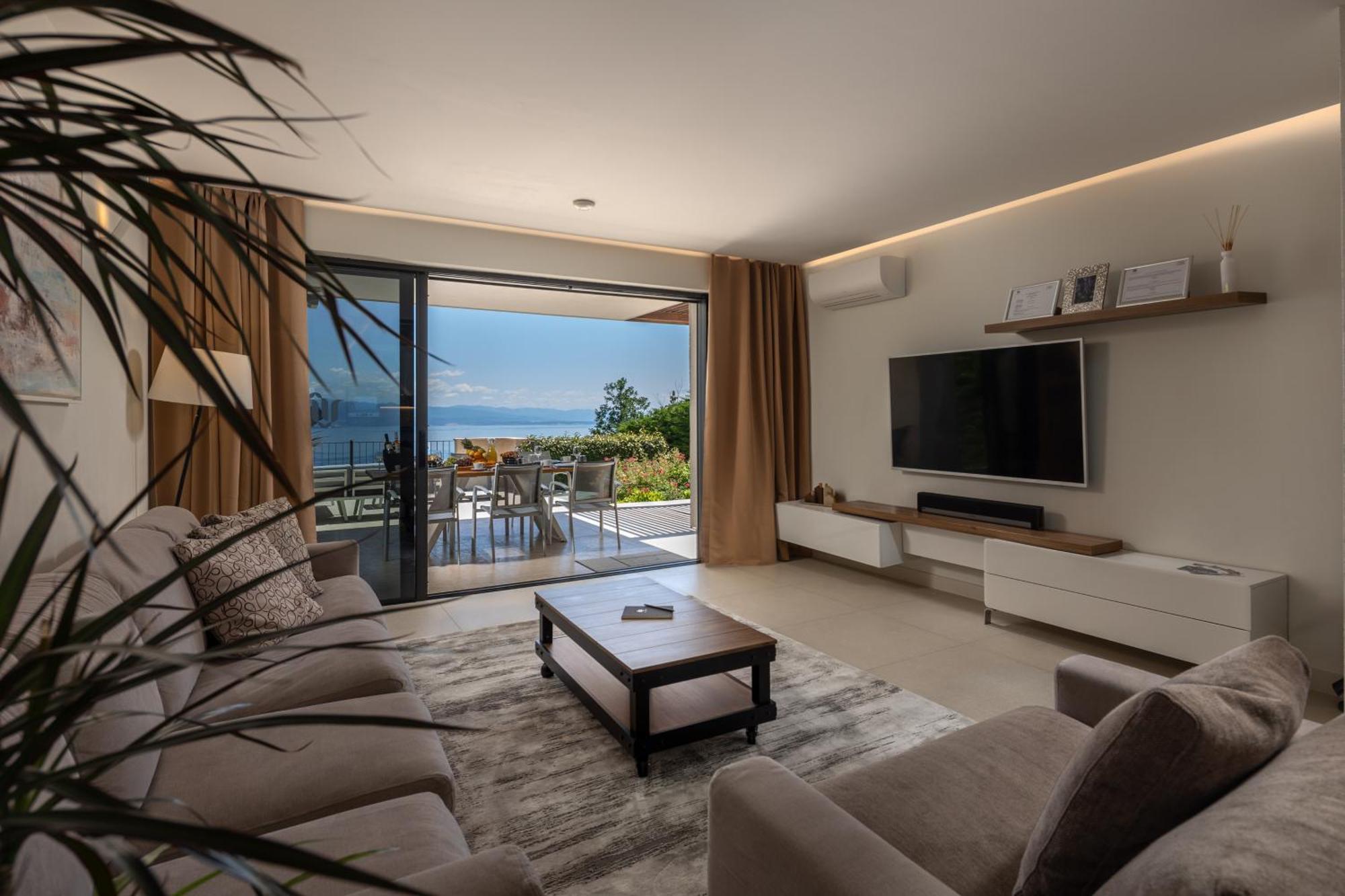 Villa Altavista - Seaview & Relax With Heated Pool & Minigolf โอปาติยา ภายนอก รูปภาพ