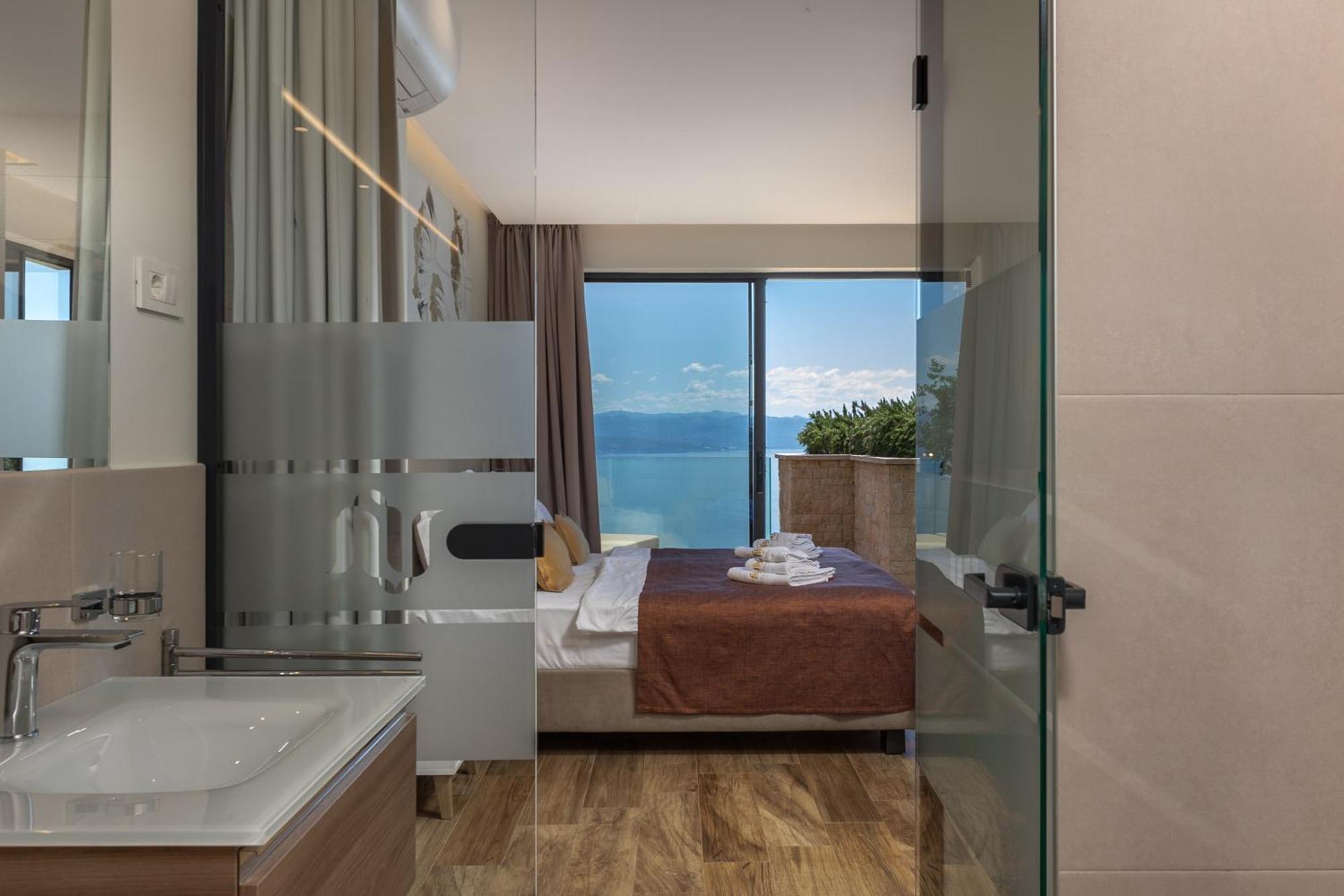 Villa Altavista - Seaview & Relax With Heated Pool & Minigolf โอปาติยา ภายนอก รูปภาพ